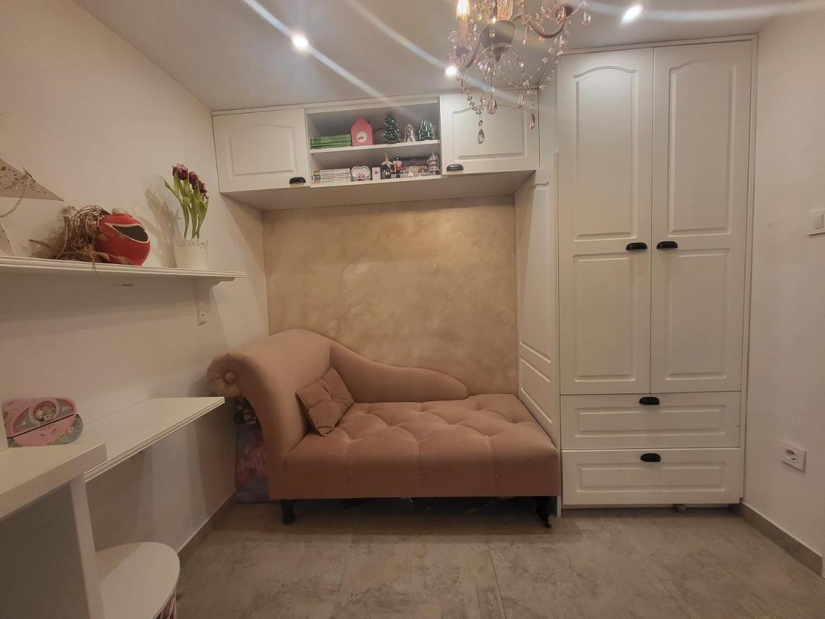 Vintage Apartment In The City Centre Old Town ลูบลิยานา ภายนอก รูปภาพ